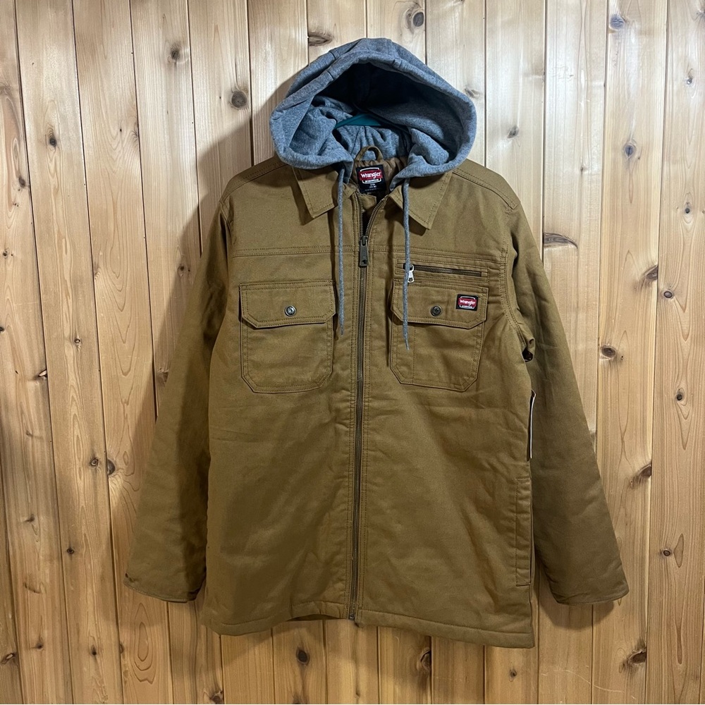 NWT Wrangler Workwear Hooded Shirt Jacket Relaxed Fit Brown Canvas Size (S) mens